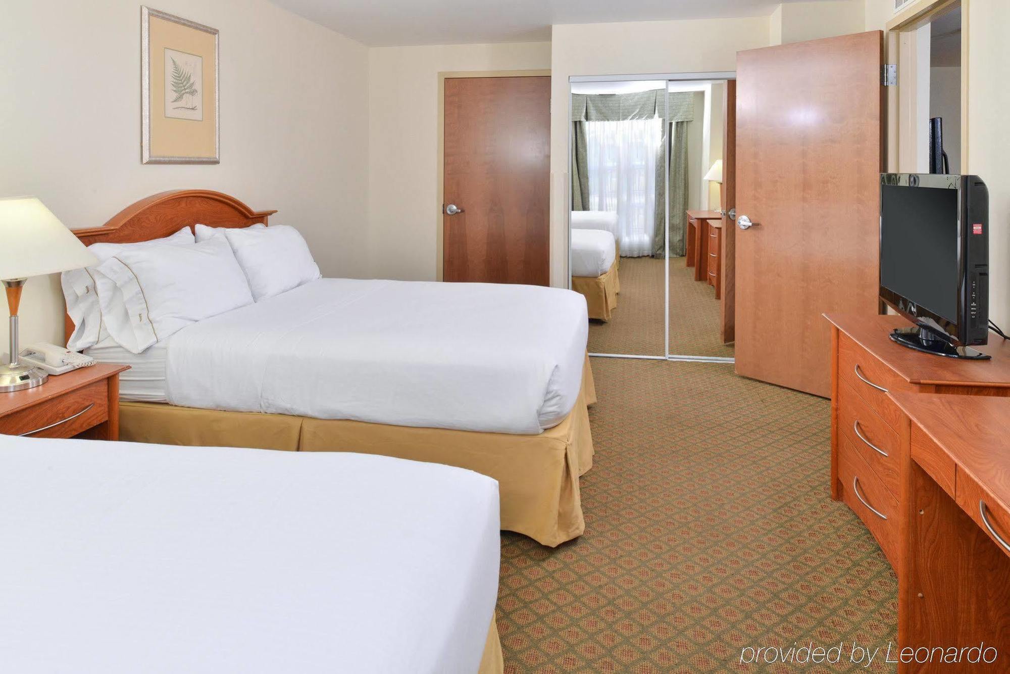 Holiday Inn Express Hotel & Suites Southfield - Detroit, An Ihg Hotel Экстерьер фото